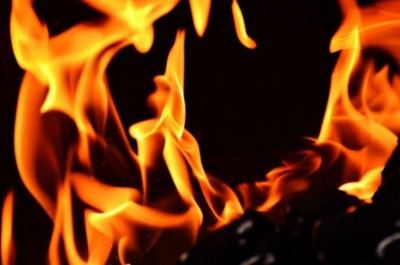 Hyderabad: Fire breaks out in furniture godown