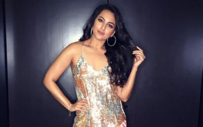 Sonakshi Sinha urged voters to vote for her mother Poonam Sinha in Lucknow
