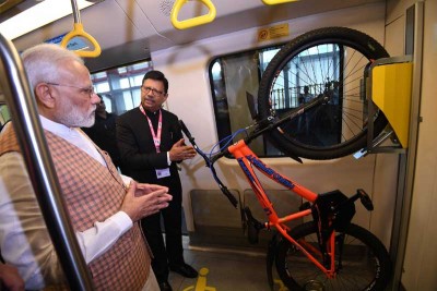PM Modi visits Metro Coach Exhibition area in Mumbai