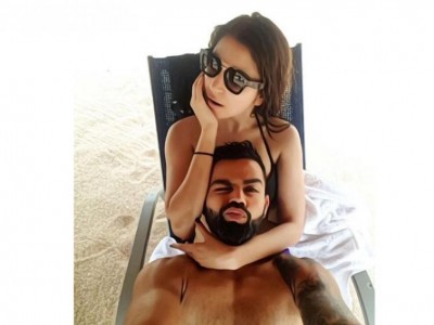 Anushka Sharma, Virat Kohli spend time together on beach, share image online