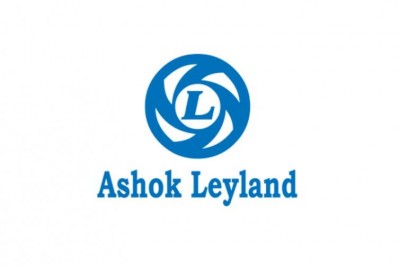 Ashok Leyland partners with Axis Bank