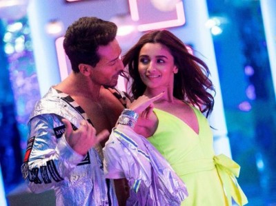 Hook Up song: Tiger Shroff shares new picture with Alia Bhatt from SOTY2 set