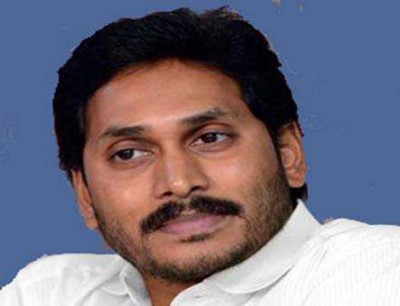 Andhra farmers stage dharna against shifting of capital city