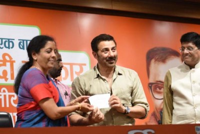 BJP fields Sunny Deol from Gurdaspur, Kirron Kher from Chandigarh