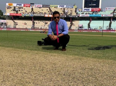 Netizens slam Sanjay Manjrekar over argument with Harsha Bhogle during live TV commentary 