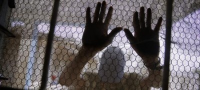 Hyderabad: Woman commits suicide 