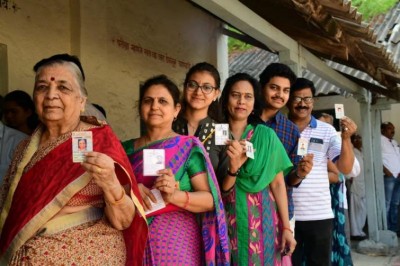 Polling commences on a brisk note for sixth phase in Uttar Pradesh