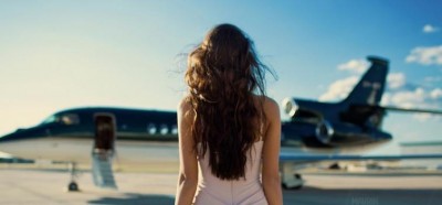 EaseMyTrip offers discounts and deals on Mother's Day