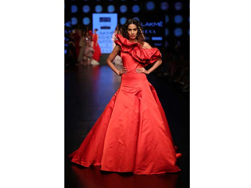 LFW: Yami Gautam showstopper for Designer Gauri & Nainika