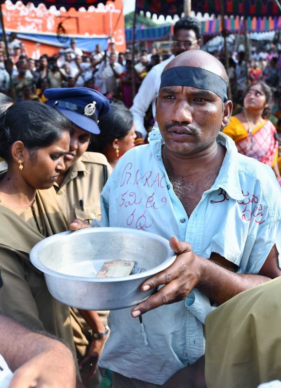 Farmers stage dharna against YSRCP's three capital cities in Amaravati