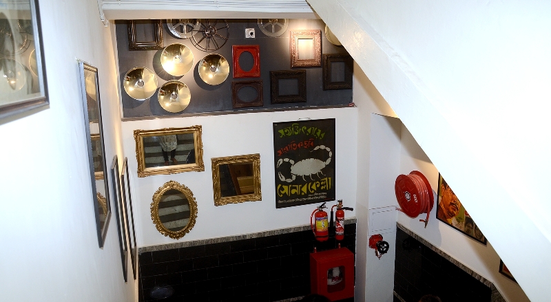 Iconic movie hall Priya Cinema reopens 