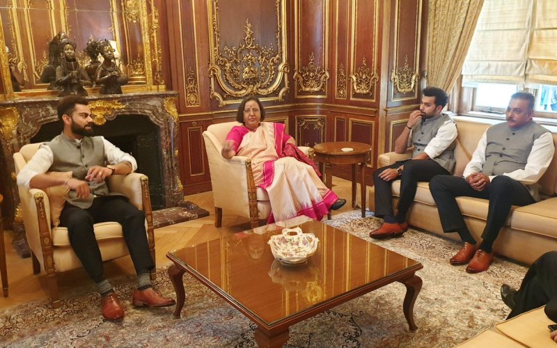 Team India visit Indian High Commissioner's house in London
