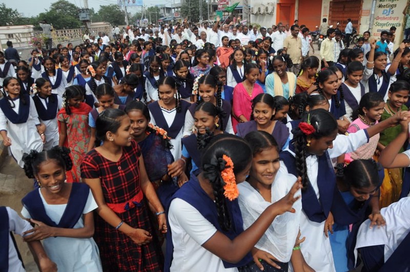 Amaravati: Students hold rally in protest against three capital cities concept of Y S Jagan Mohan Reddy