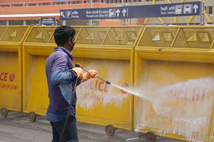 Sanitsation drive in New Delhi railway station complex
