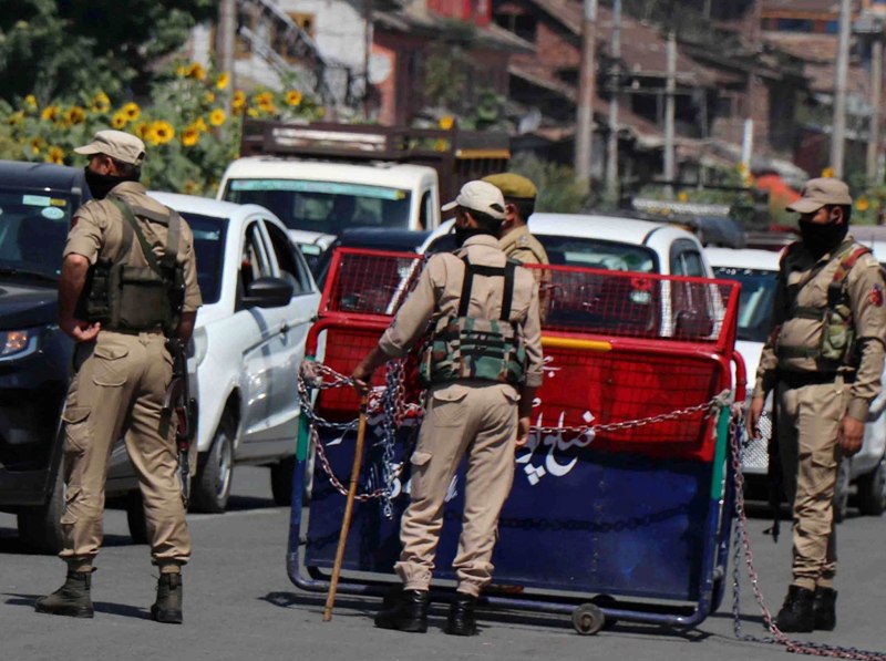 Security forces's vigil in Srinagar