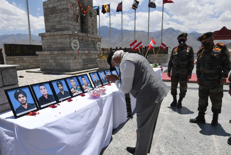 Modi makes surprise visit to Ladakh, exhorts soldiers amid China-border tension