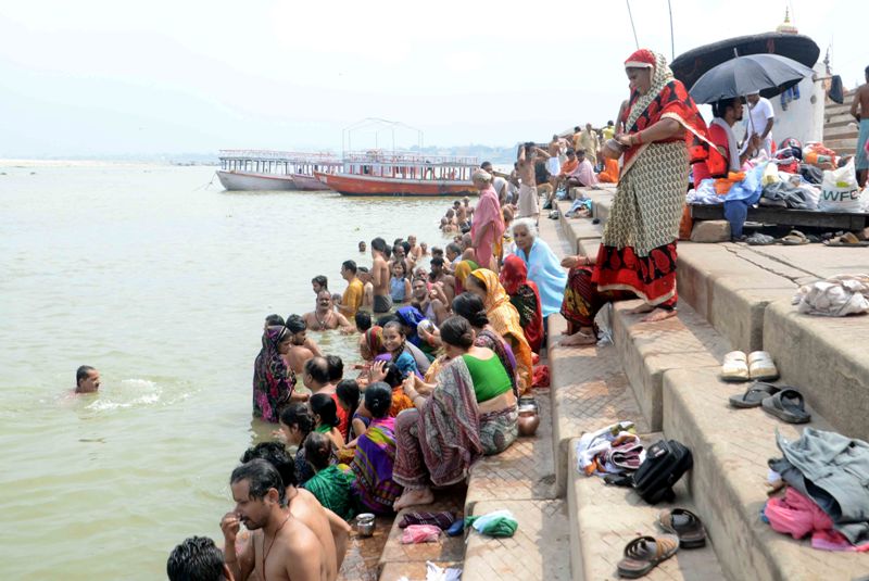 Glimpses of the Solar Eclipse
