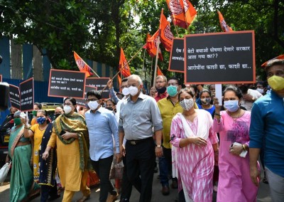 Restaurants, bars, cafes reopen in Mumbai