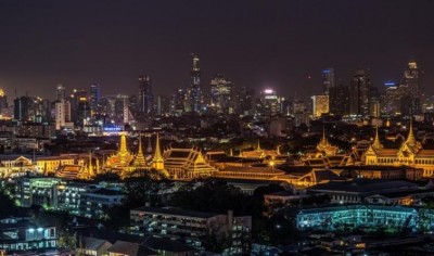 Thai economy to surge over 3 pct next year: central bank