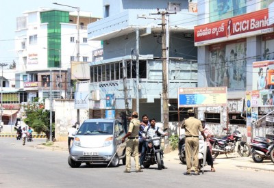 India Fights Corona : Glimpses of a nation under lockdown