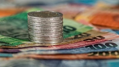 Coronavirus could cut global investment by 40%, new estimates show