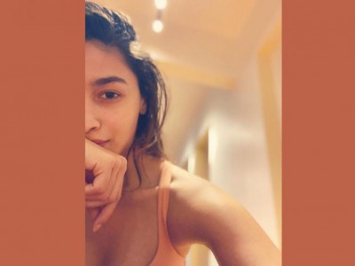 Alia Bhatt shares mesmerising picture on social media being in lockdown