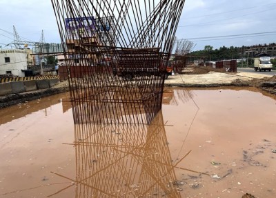 Heavy rains lashed Bengaluru in early morning