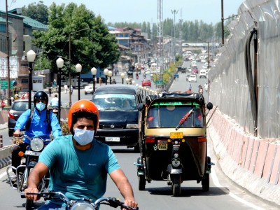 India's COVID-19 cases breach 2 million mark