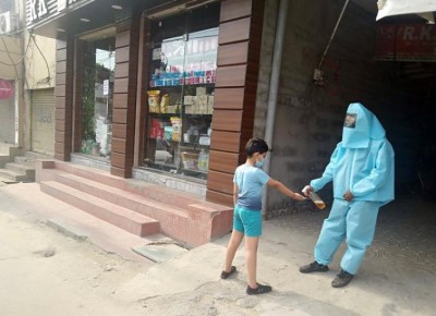 India witnesses another record day of spike in COVID-19 cases, death toll touches 3303