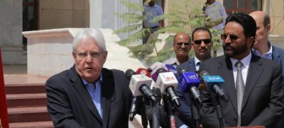 Yemen: UN envoy calls for 'immediate and unconditional' freeze on military activities