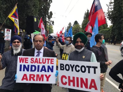 Friends of Canada-India with other groups demonstrate outside Chinese Consulate in Vancouver