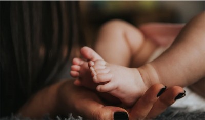 Mothers unlikely to pass COVID-19 to their newborn babies if precautions are taken: Study 