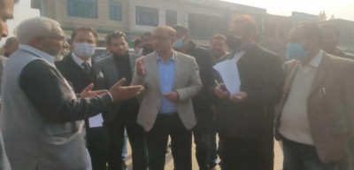 Jammu and Kashmir: Dir Horticulture visits orchards in Kulgam