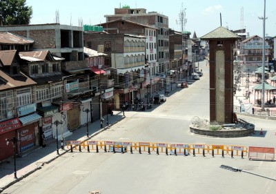 Deserted streets in Kashmir amid lockdown