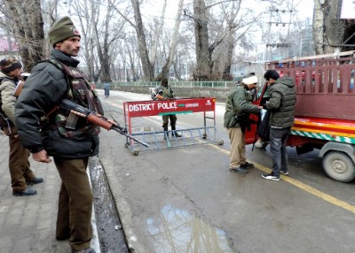 Kashmir Terrorism: Encounter ensues between militants, security forces in Pulwama