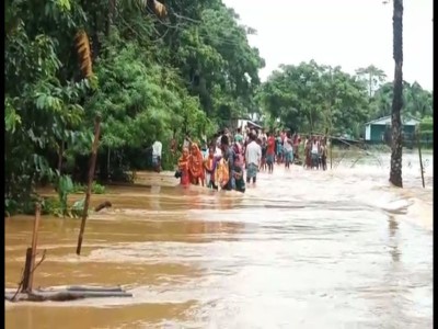 Assam : 2.25 lakh people affected in fresh wave of floods