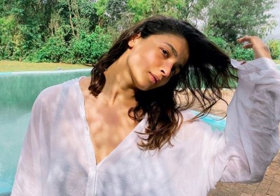 Alia Bhatt shares stunning image on social media ahead of Sadak 2 release