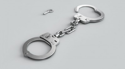 Two LeT OGWs arrested in north Kashmir