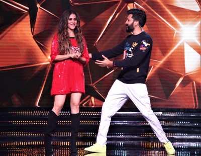 Riteish and Genelia Deshmukh spotted shooting together again