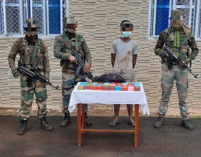 Assam Rifles officials seize brown sugar worth Rs 76 lakh in Manipur’s Moreh