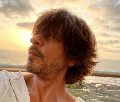 Love is still worth it: Shah Rukh Khan shares his lockdown lessons on social media