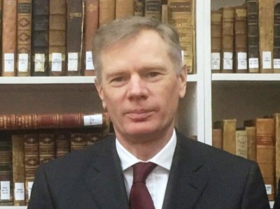 Arrest of UK ambassador to Iran was violation of international law: Britain