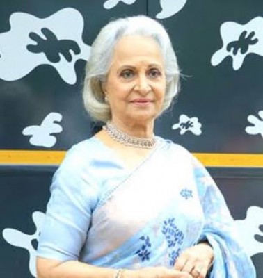 Veteran actress Waheeda Rehman turns 82