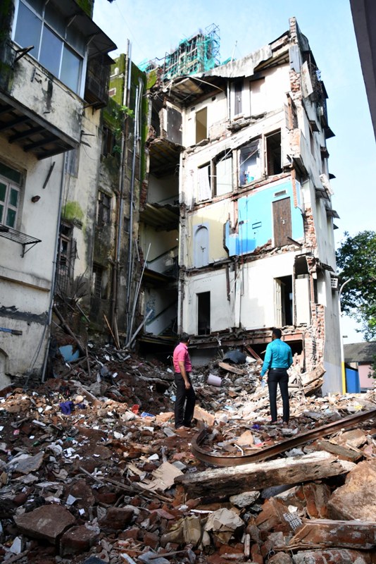 Rescue ops in multi-storeyed building collapse at Dongri in Mumbai