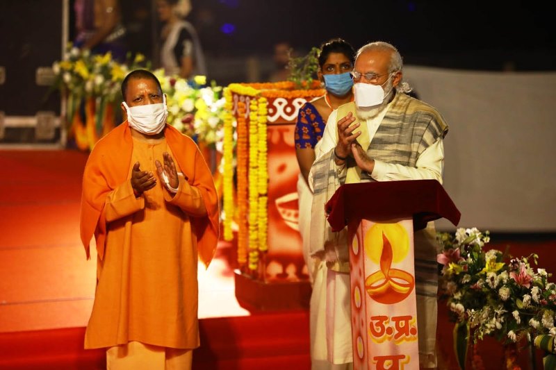 PM Modi witnesses sound and light show Dav Deepwali function in Varanasi