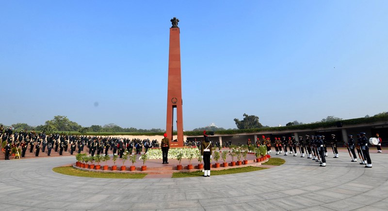 PM Modi pays tribute on Vijay Diwas