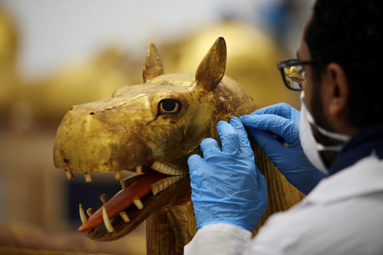 World in Photo : April 13, 2020