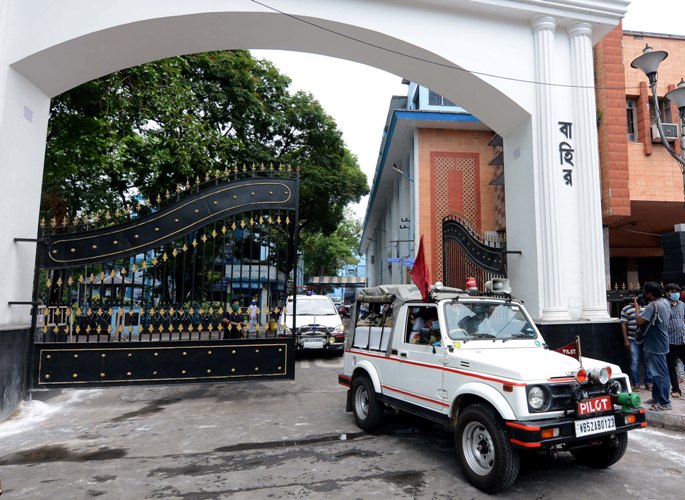 Central teams visit MR Bangur Hospital in Kolkata