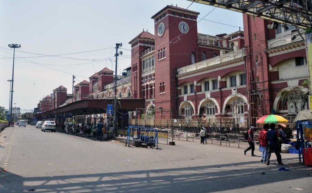 IndiaFightsCoronavirus: Kolkata observes Janata Curfew 