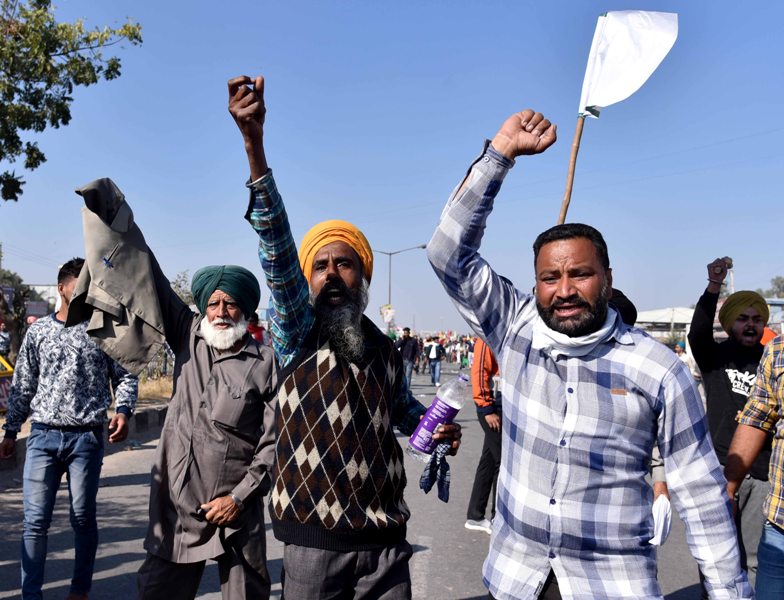 Delhi Chalo farmers reach Singhu border